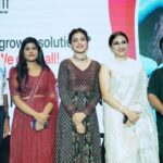 Aju Varghese Instagram – Honored to be invited to witness the beginning of something truly remarkable. It was indeed great to meet all these amazing individuals  @beenaseematti mam @anusree_luv and Mr.Saran Vel J (Brand Founder/Managing Director).
Wishing  all the best for @adgrohairclinickochi @adgloskinkochi .

#beenakannan  #ajuvarghese #anusree #inauguration #adgrohairclinic #adgloskinclinic #haircare #hairclinic #skincare #skinclinic
