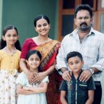 Aju Varghese Instagram - Adv. John & fly !!! @nilja_k_baby