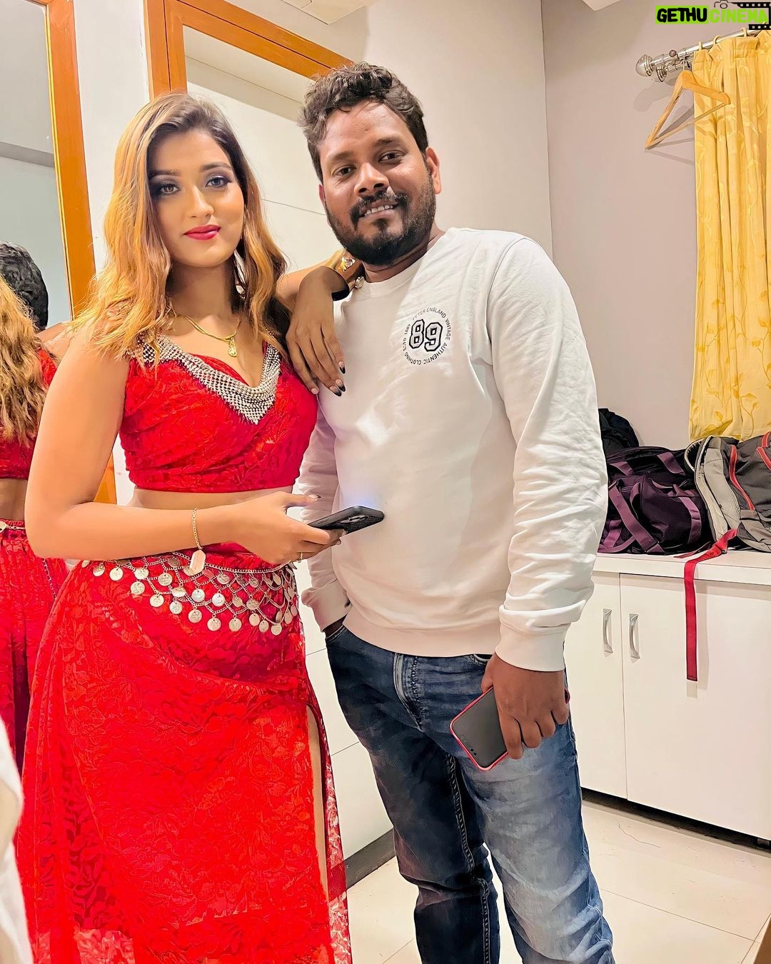 Akanksha Dubey Instagram - Happy Birthday @akankshadubey_official Ji ЁЯТРЁЯОВЁЯТРрдорд╛рддрд╛ рд░рд╛рдиреА рдХреА рдХреГрдкрд╛ рд╣рдореЗрд╢рд╛ рдЖрдк рдкреЗ рдмрдиреА рд░рд╣реЗ рее Patna, India