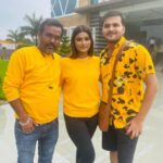 Akanksha Dubey Instagram - Thank you so much sir aapke sath dubara kaam karke bhut accha lga miss you everyone @arvindakelakallu @dirctorsanjayshrivastav #akankshadubey