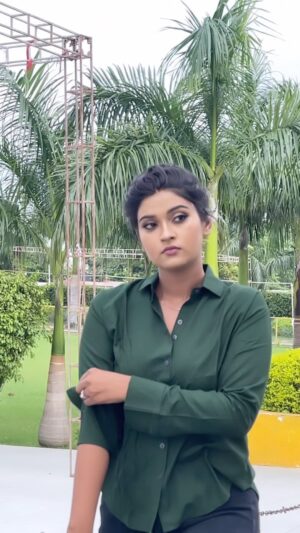 Akanksha Dubey Instagram - Tum mujhe dekhna chhahte the 🤨
I love my attitude
#akankshadubey
