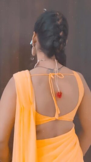 Akanksha Dubey Instagram - Meri Jawani 😜💋
#akankshadubey