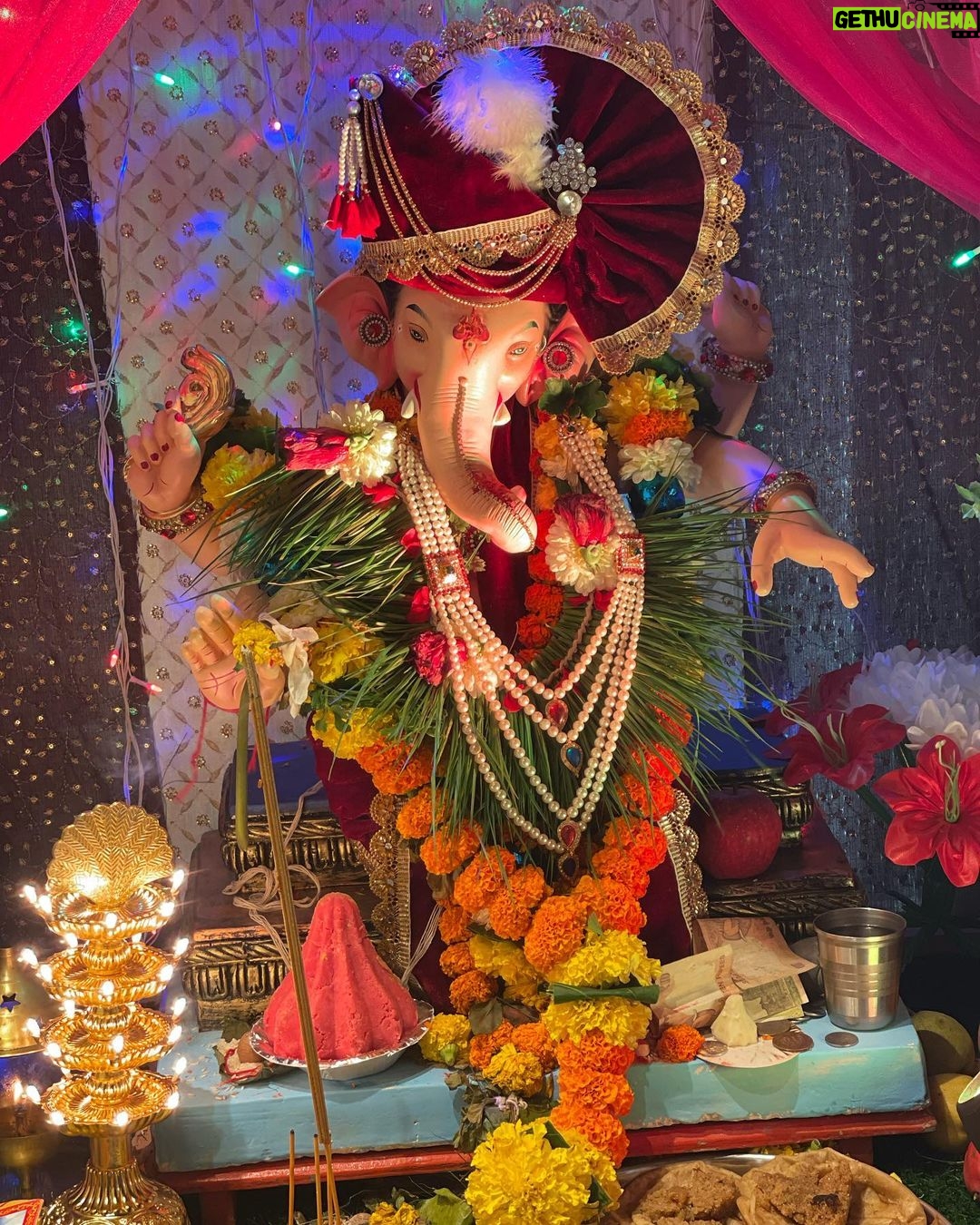 Akanksha Dubey Instagram - Ganpati Bappa Morya 🙏 Agle Baras Tu Jaldi aa #ganpatibappamorya