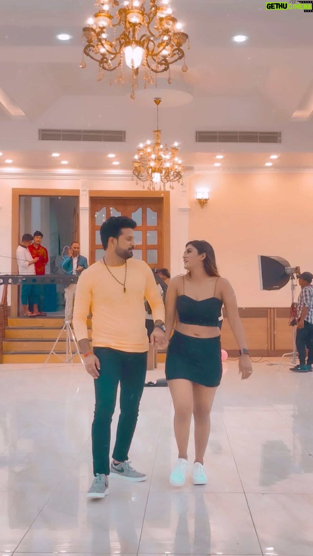 Akanksha Dubey Instagram - Jawani full 😝😉 @ritesh_pandey_official #akankshadubey