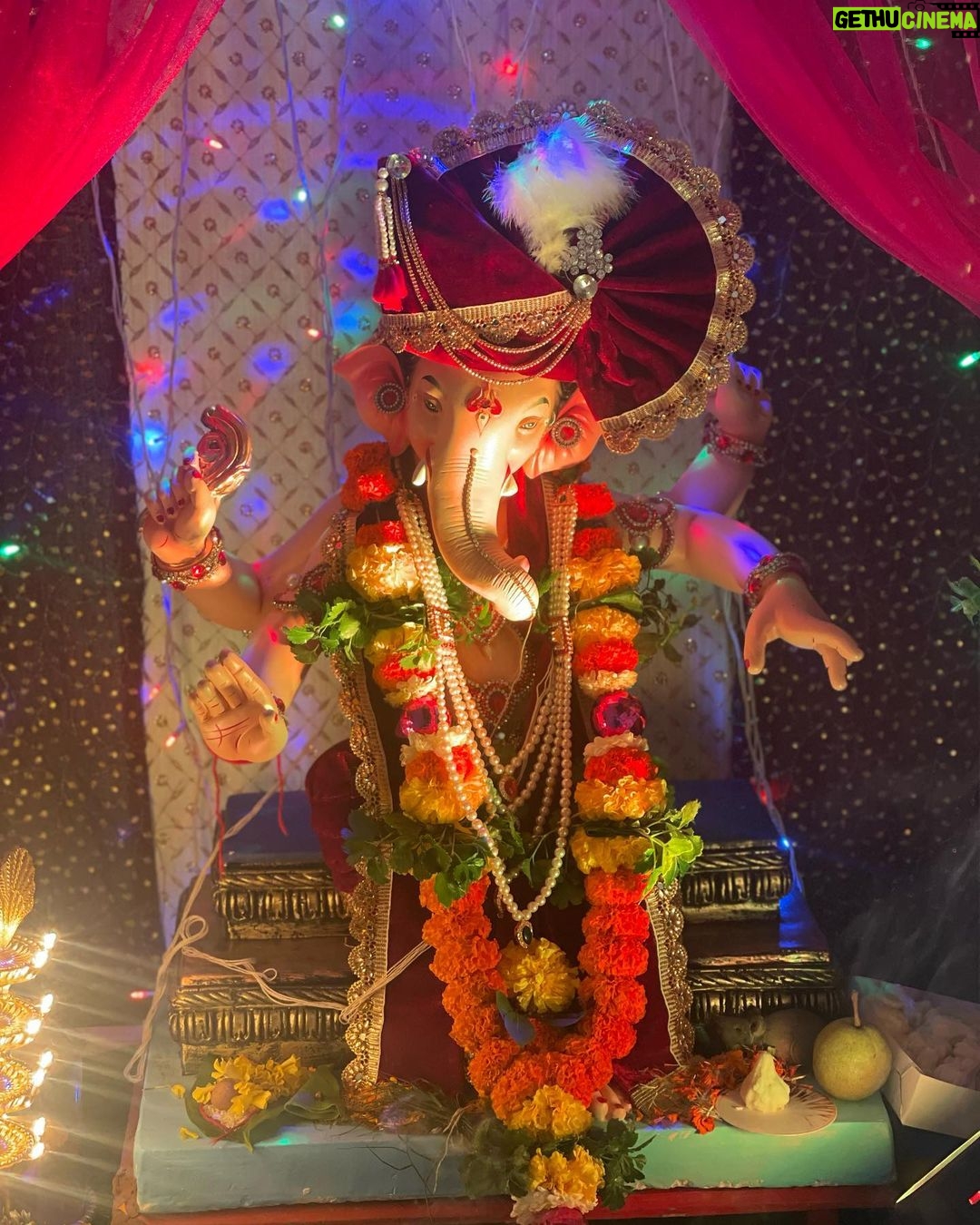 Akanksha Dubey Instagram - Happy Ganesh Chaturthi All of you 🙏 #ganpatibappamorya #akankshadubey