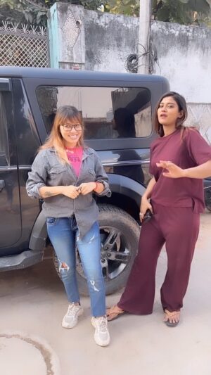 Akanksha Dubey Instagram - @khusbooghazipuri14 @shubhamjaker14 @its_me_yadav_raj_1517 @musicvickyvox