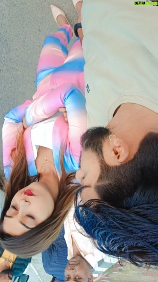 Akanksha Dubey Instagram - Karihaiya' ke masaj @samarsinghh @akankshadubey_official @editorpappu_official @alok_yadav_writer @prakash_chacha @samarmodi97 #samargupta