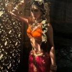 Akanksha Puri Instagram - Introducing Aabha from “Shringarika “ Story of a warrior Princess 🔥❤️ . . #comingsoon #shringarika #akankshapuri @atrangiiapp @vibhuagarwalofficial @niveditabasu