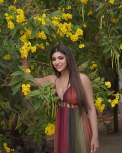 Akanksha Puri Instagram - Creating my own sunshine 🌞 . . #beingme #akankshapuri #❤️ pic credit @iam_rajinamdar outfit @nirmikabykhushboo Styled by @fashket_by_vrinda Make up @shahmak Diu, India