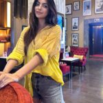 Akanksha Puri Instagram - Love for cinema continues 🤩❤️ . Oversized shirt by @howwhenwearclothing . . #newyear #2024 #newbeginnings #picoftheday #instagood #fashion #style #movie #photooftheday #fitandfabulous #beingme #akankshapuri #❤️ PVR LUXE