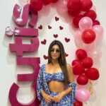 Akanksha Puri Instagram - Valentine’s Vibe with @cutis ❤️ . . #instagood #skin #fashion #style #fitness #fitandfabulous #beingme #akankshapuri #❤️