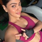 Akanksha Puri Instagram – Train like a beast …Look like a beauty 😈 
.
.
#workout #selflove #fitnessmotivation #fitness #fitandfabulous #gym #love #fashion #beingme #akankshapuri #❤️