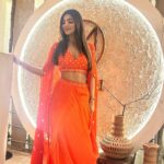 Akanksha Puri Instagram - Hanji 🤩❤️ . . #reels #reelsinstagram #music #trending #hanji #love #beauty #fitness #beingme #akankshapuri #❤️ . location @nomimumbai . Styling by @littlepuffsofhappiness @styleitupwithraavi Outfit @quenchathirst x @deenetworkco Jewellery @rubans.in