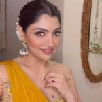 Akanksha Puri Instagram - This one is for my favourite @payaldevofficial , Your voice is magical 😍 and offcoarse Hum sabke dilo ki Rani @manisharani002 ❤️ Big congratulations 🎉💋 Haayyyyyyeeeeee kisi ki Nazar na lage #nazarnalage 🔥 @payaldevofficial @apnidhun . . #payaldev #apnidhun #manisharani #music #song #trending #love #beingme #akankshapuri #❤️