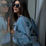 Akanksha Puri Instagram - Sun- Soaked afternoon 🔥 . . . #fashiongram #denim #sunkissed #instadaily #picoftheday #travel #fashion #style #fitandfabulous #fitness #beingme #akankshapuri #❤️ . . Pic credit @salmasayyed47 Outfit @shivanii.co Shades 😎 @prada Styling @littlepuffsofhappiness @styleitupwirhraavi