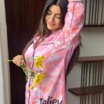 Akanksha Puri Instagram - 🌞 - Kissed ❤️ . . #Nomakeup #nofilter #noedit #natural #pics #instagram #instadaily #fashion #beauty #love #lifestyle #fitandfabulous #smile #beingme #akankshapuri #❤️ . . pic credit @salmasayyed47 Radisson Blu Hotel & Spa Nashik