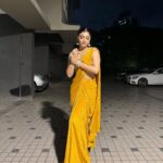 Akanksha Puri Instagram - Just love ❤️ . . pic credit @ravishankar28070 Hair @salmasayyed47 . Styled by @litittlepuffsofhappiness @styleitupwithraavi Saree @nishtastudio x @deenetworkco Jewellery @putstyle07 . . #andhericharaja #ganpatibappamorya #festivevibes #ganeshchaturthi #indian #ethinicwear #fashion #style #picoftheday #photooftheday #fitness #fitandfabulous #beingme #akankshapuri #❤️