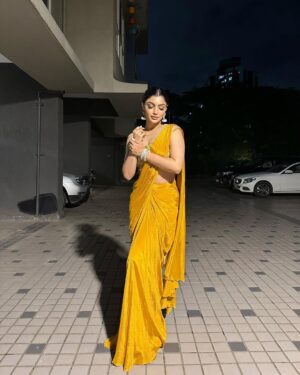 Akanksha Puri Instagram - Just love ❤️
.
.
pic credit @ravishankar28070 
Hair @salmasayyed47 
.
Styled by @litittlepuffsofhappiness @styleitupwithraavi 
Saree @nishtastudio x @deenetworkco
Jewellery @putstyle07 
.
.

#andhericharaja #ganpatibappamorya #festivevibes #ganeshchaturthi #indian #ethinicwear #fashion #style #picoftheday #photooftheday #fitness #fitandfabulous #beingme #akankshapuri #❤️