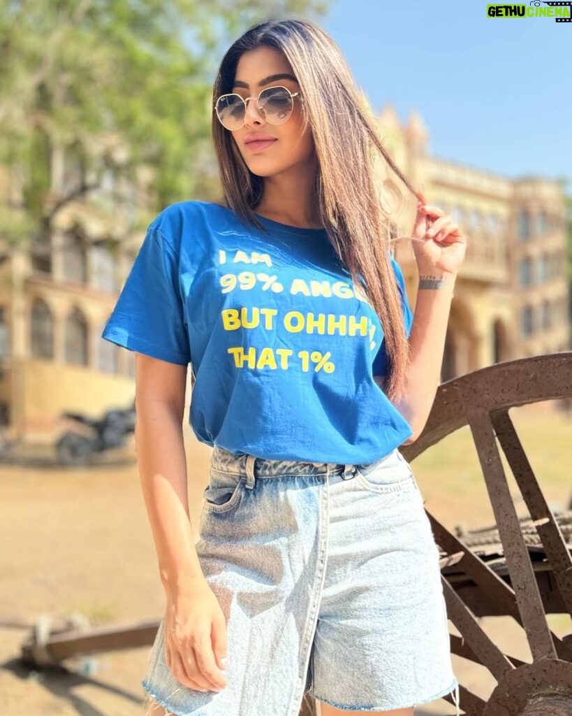 Akanksha Puri Instagram - I am 99% Angel but that 1% 😛🔥 . . T-shirt @soulandpeacecom . #instagram #fashion #tshirt #casual #trending #style #fitness #fitandfabulous #beingme #akankshapuri #❤️ Vadodara, Gujarat, India
