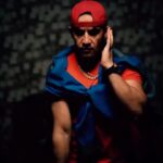 Akbar Eghbali Instagram - لطفا سریع آماده شین... اونایی که دیر آماده میشن رو تگ کنین😍 مراسم ویژه ای داریم، کمربندهارو ببندید و می خوایم چند دقیقه بریم خواستگاری! 🤣🤣🤣 اسپانسر: @boutique.ashraaf @boutique.ashraaf @boutique.ashraaf ادرس :مشهد ۱۷ شهریور مجتمع اسمان ۱ طبقه همکف پلاک ۶۸۱ -۷۰۱-۶۸۶ مدیر تبلیغات: @medrik11 بازیگر: @Alireza.moghadasi22 فیلم برداری و تدوین: @mohammad_baheri با تشکر فراوان از: @amireghbali1366 #اکبراقبالی #شیکپوش #لباس #طنز #کیش #شادی #akbareghbali1 #مشهد #پوشاک #خنده #تیپ_خاص