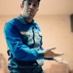 Akbar Eghbali Instagram - لطفا سریع آماده شین... اونایی که دیر آماده میشن رو تگ کنین😍 مراسم ویژه ای داریم، کمربندهارو ببندید و می خوایم چند دقیقه بریم خواستگاری! 🤣🤣🤣 اسپانسر: @boutique.ashraaf @boutique.ashraaf @boutique.ashraaf ادرس :مشهد ۱۷ شهریور مجتمع اسمان ۱ طبقه همکف پلاک ۶۸۱ -۷۰۱-۶۸۶ مدیر تبلیغات: @medrik11 بازیگر: @Alireza.moghadasi22 فیلم برداری و تدوین: @mohammad_baheri با تشکر فراوان از: @amireghbali1366 #اکبراقبالی #شیکپوش #لباس #طنز #کیش #شادی #akbareghbali1 #مشهد #پوشاک #خنده #تیپ_خاص