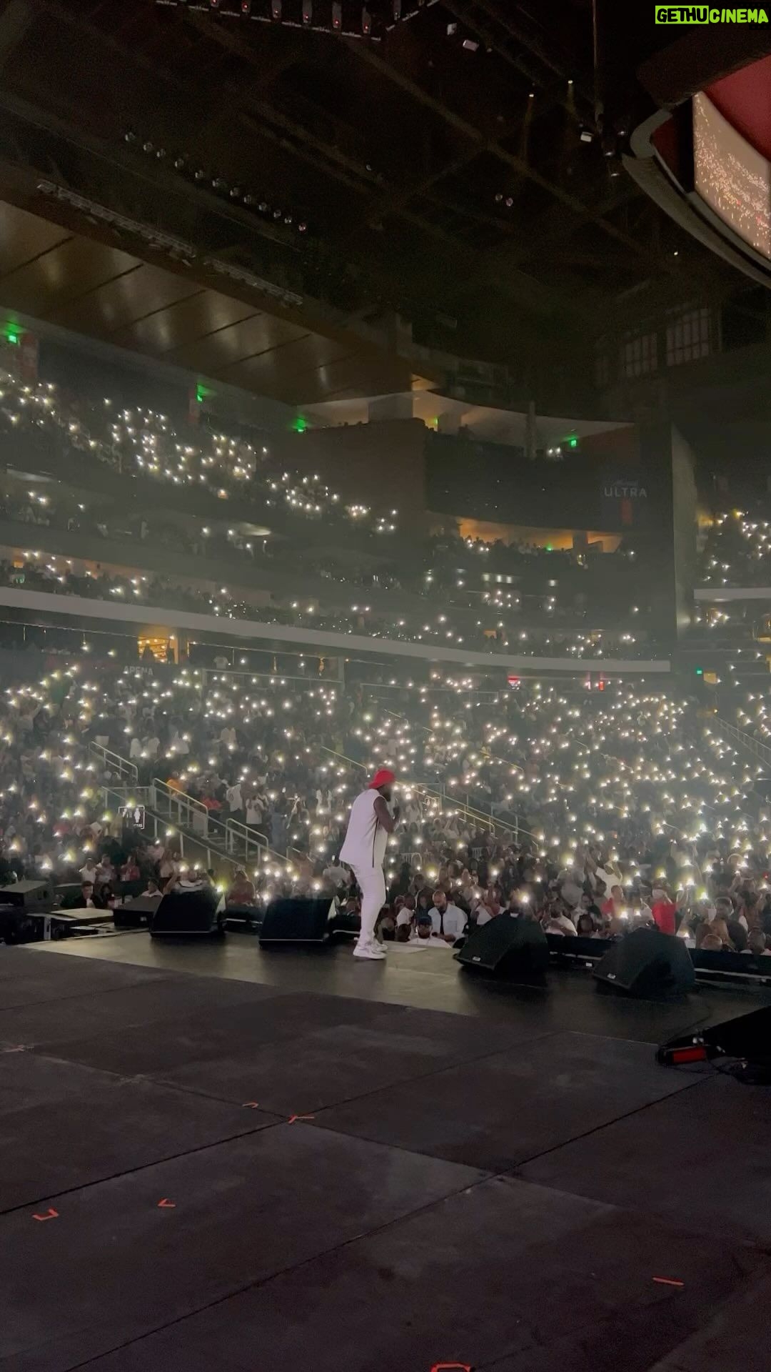 Akon - 147.5K Likes - History was made with my brother @jeezy