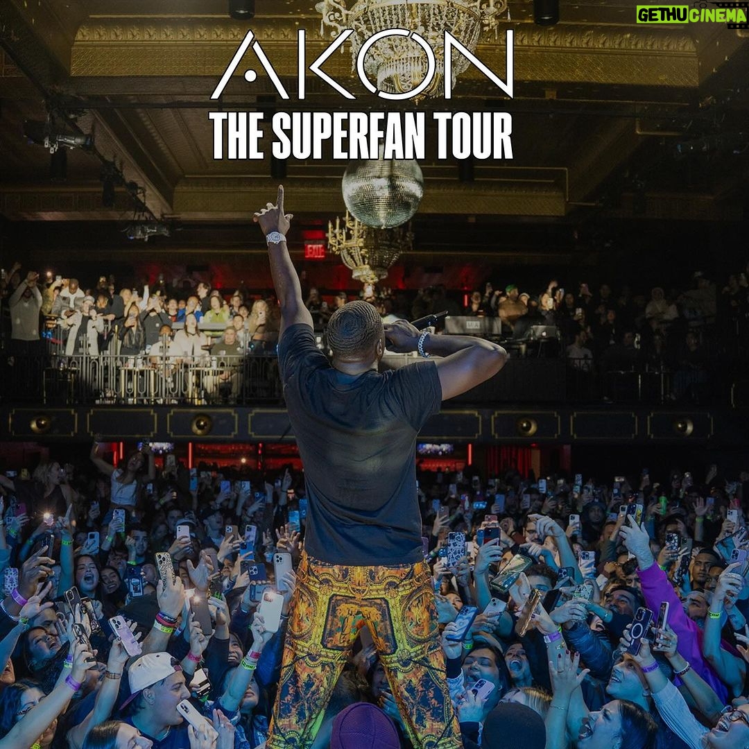 Akon Instagram - š¬š§ and šŖšŗ Iām on my way!!!!! #superfantour āļøāļøāļø details in bio