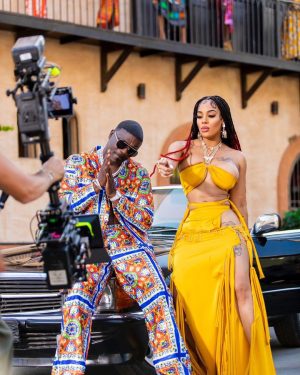 Akon Instagram - FARAWAY 10/27 ❤️🎶🪞