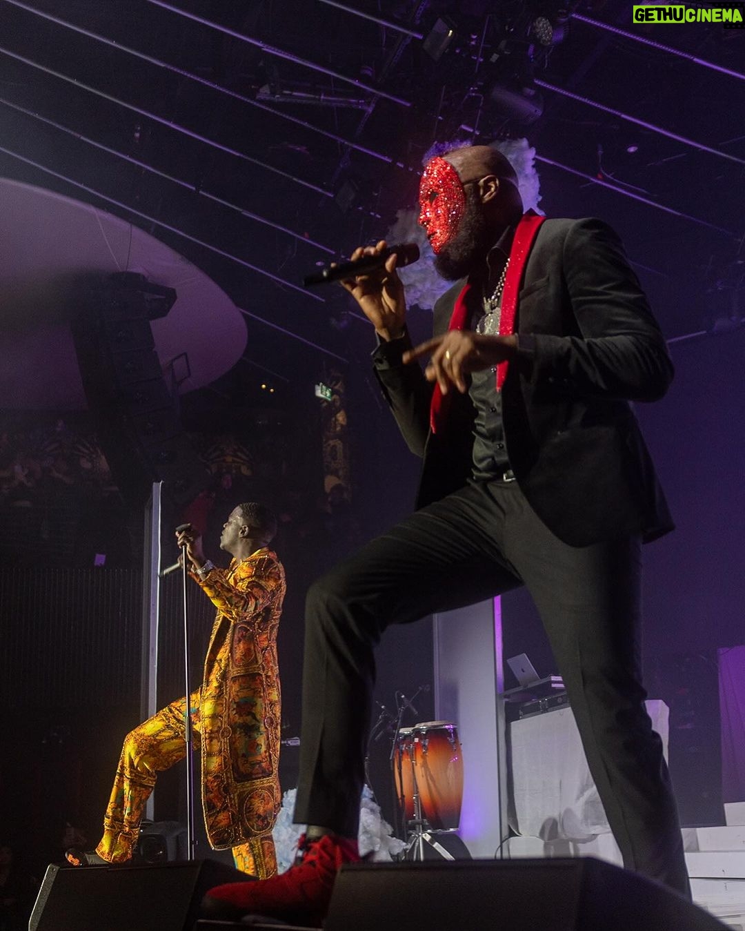 Akon Instagram - Thank You Toronto!! AKON SUPERFAN TOUR!!!!