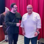 Akram Hosni Instagram - مسئوليه كبيره انك تقدر تمتص توتر الوجوه الجديده قبل فتح الستاره 🎭 @bfouadofficial #حتي_لا_يطير_الدكان