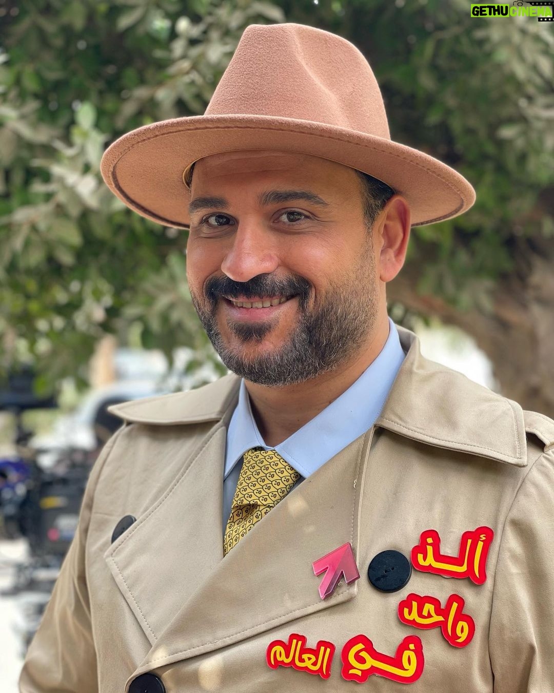 Akram Hosni Instagram - مساء التواضع قريباً رحله البحث عن … …. .. …؟