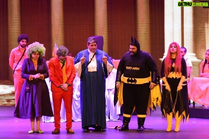 Akram Hosni Instagram - في حب خشبة المسرح 🎭 #يوم_المسرح_العالمي