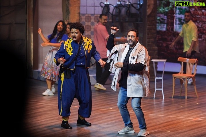 Akram Hosni Instagram - في حب خشبة المسرح 🎭 #يوم_المسرح_العالمي