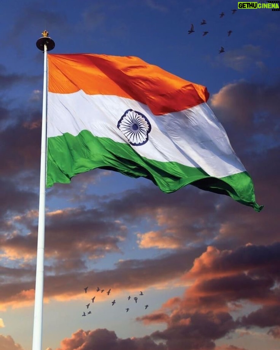 Akshara Singh Instagram - #happyrepublicday 🇮🇳