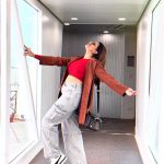 Akshara Singh Instagram – Is 📸 spot pe sirf mera haq hai 🤣

#aksharasingh #flying ✈️