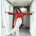 Akshara Singh Instagram – Is 📸 spot pe sirf mera haq hai 🤣

#aksharasingh #flying ✈️