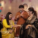 Akshara Singh Instagram - Shaanu ka bday aur hum 🤗♥️ #aksharasingh #surbhitiwari #manojtiwari