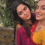 Akshara Singh Instagram - GRACEFUL & one actress which comes to my mind is one n only @rinkughosh_official ji Working for the first time with my most favourite ❤️ it’s my pleasure 😇 See the happiness on my face 🤗 #aksharasingh #rinkughosh #mansadevi #film #beautiful #actress