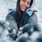 Akshaya Deodhar Instagram - तेरी इक हसी के बदले मेरी ये जमीन ले ले …🤎⛄️ P.c - @manasikanetkar Sikkim, Gangtok