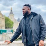 Alain-Gloirdy Bakwa Malary Instagram – Petit tour à Paris pour affaires, j’espère que vous vous portez bien ma team 🙂 #bigandtallmodel #cestbondeja #paris #cokeboys #bodyguard Cathédrale Notre-Dame de Paris