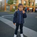 Alain-Gloirdy Bakwa Malary Instagram - Le temps passe si vite, Enzy a fait sa première rentrée aujourd’hui 🥰 Bonne rentrée à tous ! #cestbondeja #mysonmylife #backtoschool #rentrée Tours, France