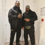 Alain-Gloirdy Bakwa Malary Instagram - La rencontre des colosses avec @eeasyk 😂 On a tourné quelques scènes pour la série @oz_serie , restez connectés ! #bigandtall #plussize #cestbondeja #strongman #bodyguard #security