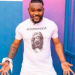 Alain-Gloirdy Bakwa Malary Instagram - Si vous voulez le même tee-shirt ça se passe sur @hakaiofficiel ou en cliquant sur le lien dans ma bio ! 👈🏾 #cestbondeja #ss11 #makao #teammakao #plussize #hakaixmakao #makaoss11 #bigandtall #bigmen #tallman #tallmodel #modeling #plusmalefashion #merchandising #dosargenté #collection #fashion Profitez de -10% avec le code MAKAO10 Pigalle Basketball