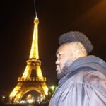 Alain-Gloirdy Bakwa Malary Instagram - Beauté, fait éclore au soleil la rose parfumée, au talent qu'on admire... Mais la vie idéale c'est de vivre très loin des grincheux et des envieux ✌🏾#cestbondeja #cokeboys #jappartiensamamere #Godisgood #blackexcellence #paris #eiffeltower #plussizemodel Tour Eiffel
