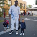 Alain-Gloirdy Bakwa Malary Instagram - Le temps passe si vite, Enzy a fait sa première rentrée aujourd’hui 🥰 Bonne rentrée à tous ! #cestbondeja #mysonmylife #backtoschool #rentrée Tours, France