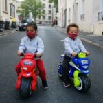 Alain-Gloirdy Bakwa Malary Instagram – Mes deux pilotes ne rident jamais sans leurs masques 😷 Prenez bien soin de vous 🙏🏾 #stayhome #monsang #family #children #motorsport #moto Tours, France