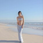 Alanna Panday Instagram - Beach baby loading 🐚