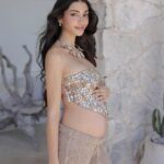 Alanna Panday Instagram - That stage of pregnancy where I feel the constant need to keep my hands on my belly so I can assure people that I’m having a real baby, not a food baby. Tulum, México