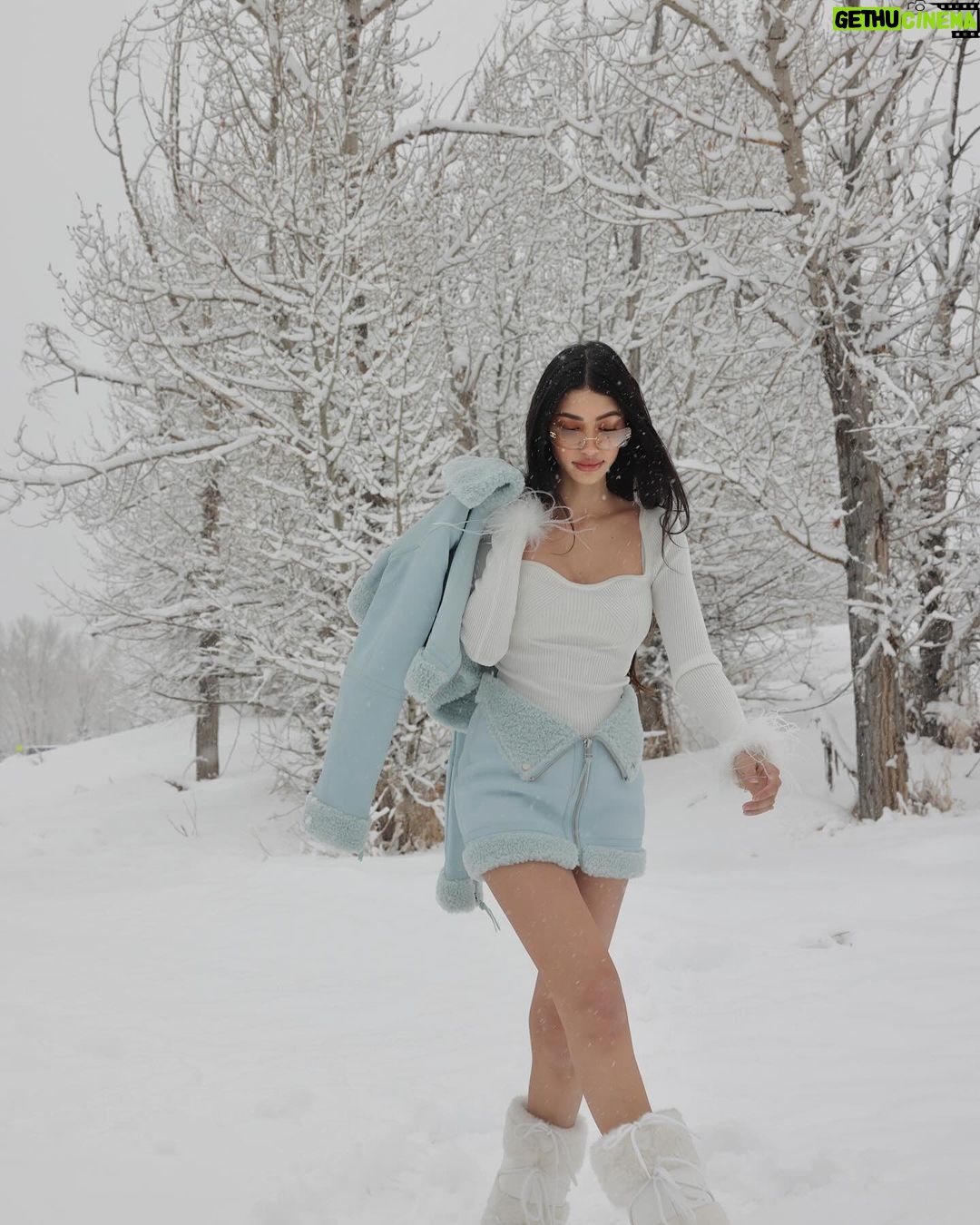 Alanna Panday Instagram - Free Cryotherapy @revolve ❄️ Aspen