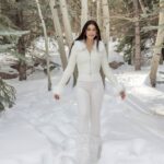 Alanna Panday Instagram - ❄️🩵 Vail